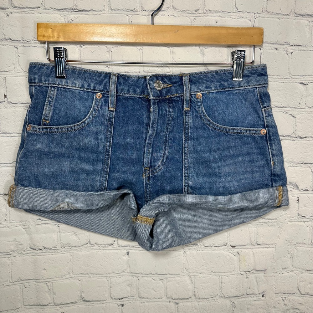 We The Free Free People Denim Shorts Size 26‎ Medium Wash Button Fly Cuffed